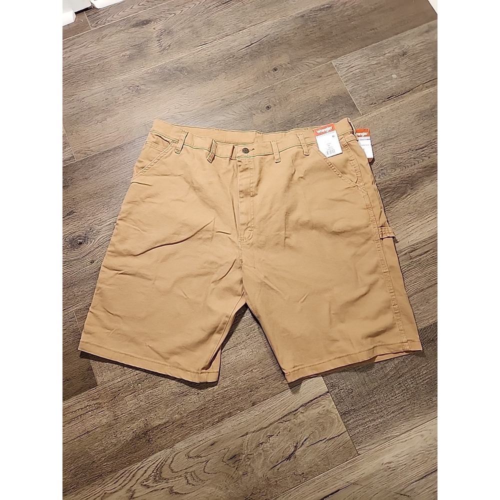 NWT Wrangler Carpenter Shorts Mens Size 44 X 11 Tan Relaxed Fit Canvas Pockets